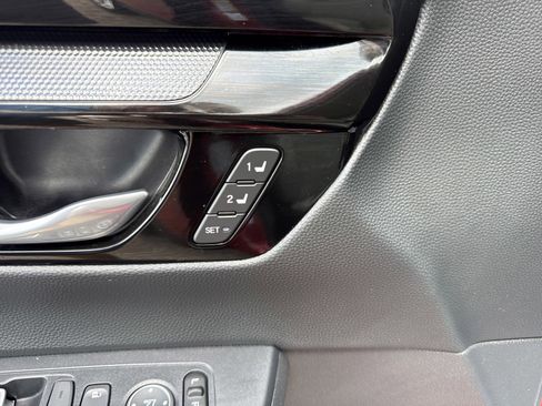 Used 2024 Honda CR-V EX-L image 13