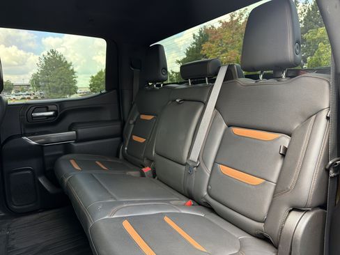 Used 2020 GMC Sierra 1500 AT4 w/ Driver Alert Package I AWD/4WD image 8