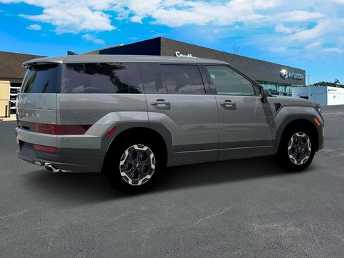 New 2026 Hyundai Santa Fe SE image 9