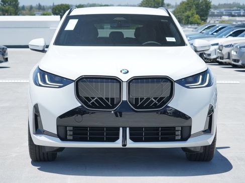 New 2026 BMW X3 xDrive30i w/ M Sport Package AWD/4WD image 2