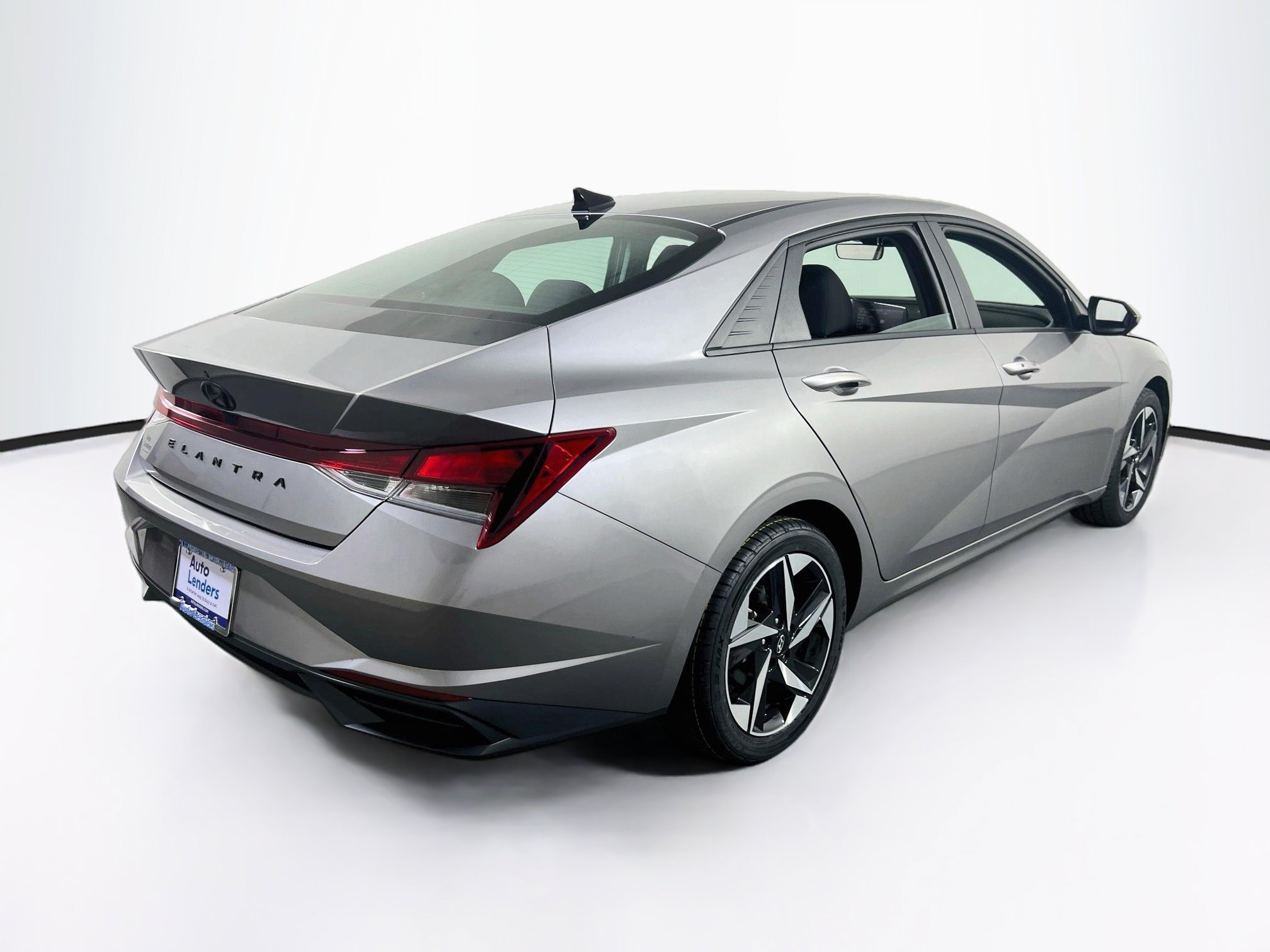 Used 2023 Hyundai Elantra SEL w/ Convenience Package FWD image 5