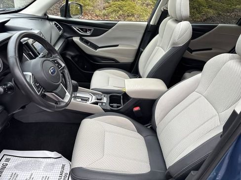 Used 2020 Subaru Forester Premium image 9