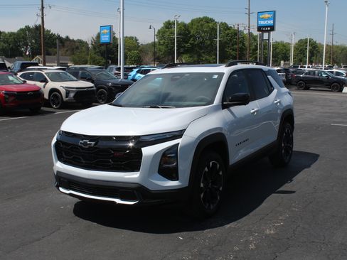 New 2026 Chevrolet Equinox RS w/ Convenience Package III AWD/4WD image 7
