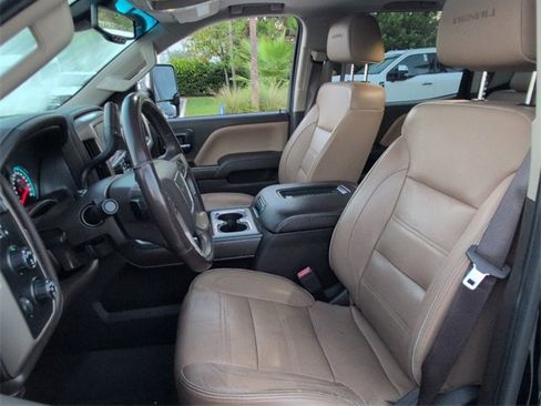 Used 2017 GMC Sierra 3500 Denali w/ Duramax Plus Package image 8