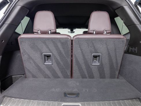 Used 2022 Cadillac XT6 Premium Luxury w/ Technology Package image 22