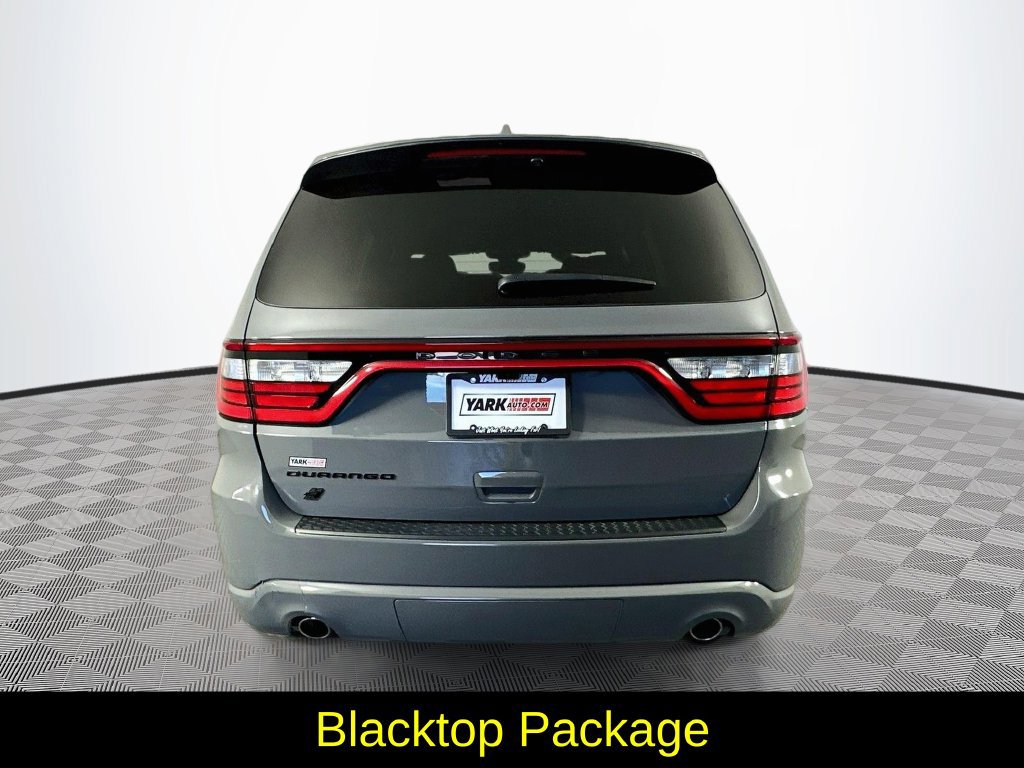 Used 2022 Dodge Durango SXT w/ Blacktop Package AWD/4WD image 9
