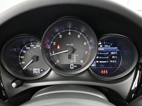 Certified 2026 Porsche Macan AWD/4WD image 18