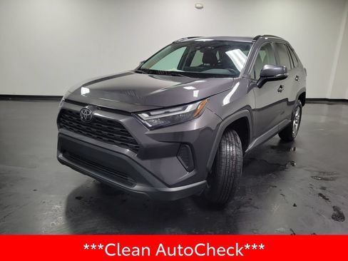 Used 2023 Toyota RAV4 XLE w/ Convenience Package AWD/4WD image 4