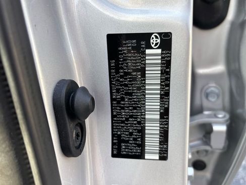 Used 2025 Toyota Corolla LE image 13