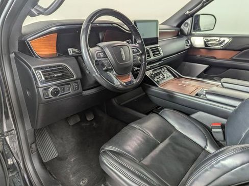 Used 2020 Lincoln Navigator Reserve AWD/4WD image 11