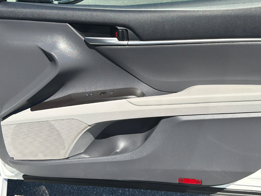 Used 2024 Toyota Camry LE FWD image 14