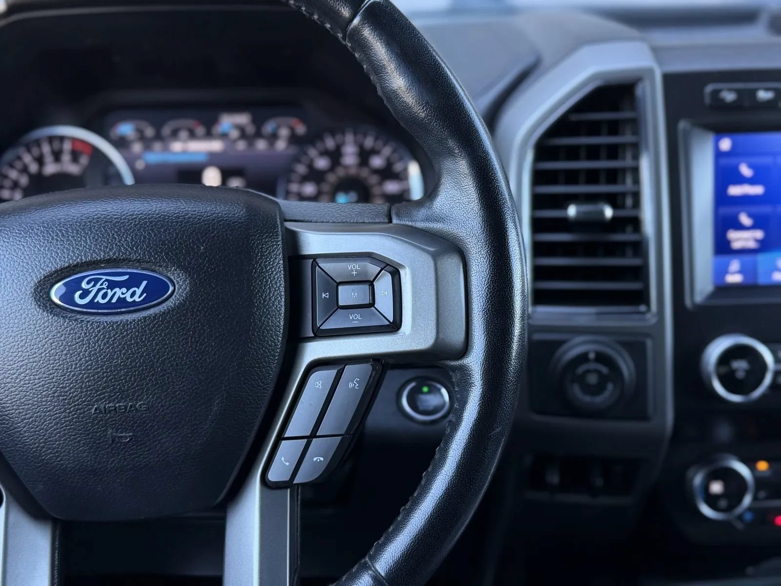 Used 2021 Ford Expedition XLT AWD/4WD image 26