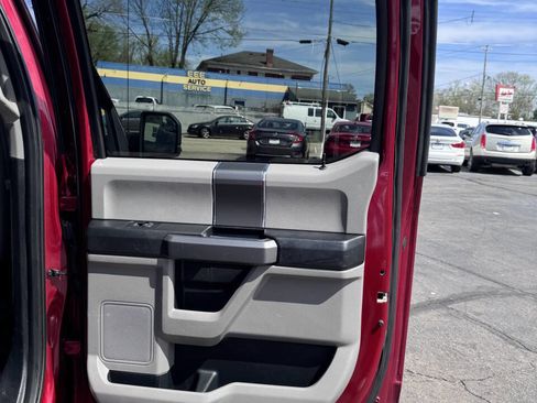 Used 2015 Ford F150 XLT w/ Equipment Group 302A Luxury image 18