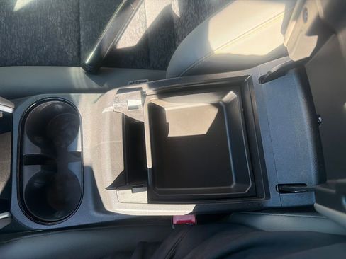 Used 2024 Chevrolet Colorado ZR2 w/ Technology Package image 38