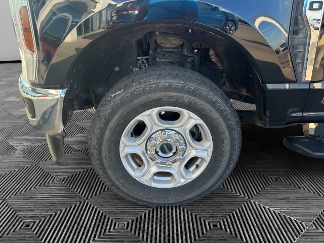 Used 2025 Ford F250 XLT w/ FX4 Off-Road Package AWD/4WD image 14