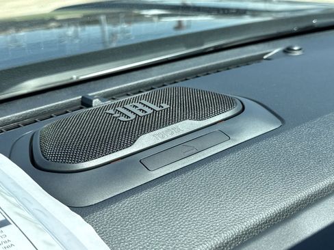 New 2025 Toyota Tacoma 4x4 Double Cab Hybrid image 27