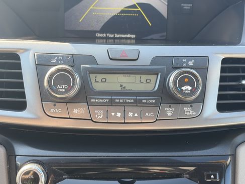 Used 2016 Honda Odyssey EX-L image 32
