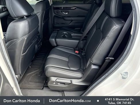 Used 2025 Honda Pilot Touring image 15