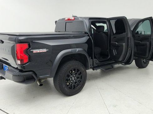 Used 2024 Chevrolet Colorado Trail Boss AWD/4WD image 12