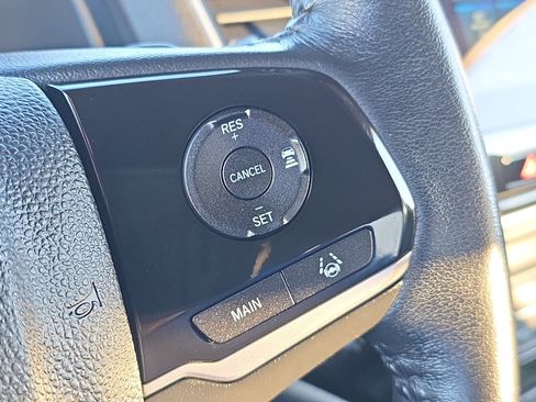 Used 2021 Honda Pilot Touring image 23