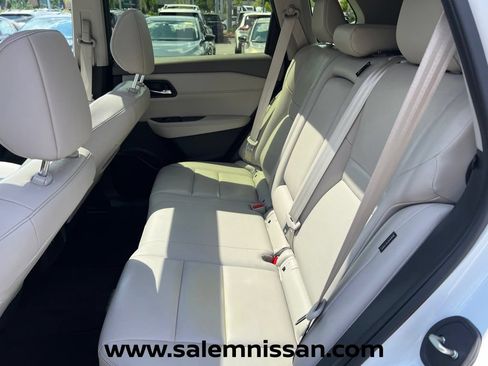 Certified 2023 Nissan Rogue SL AWD/4WD image 20
