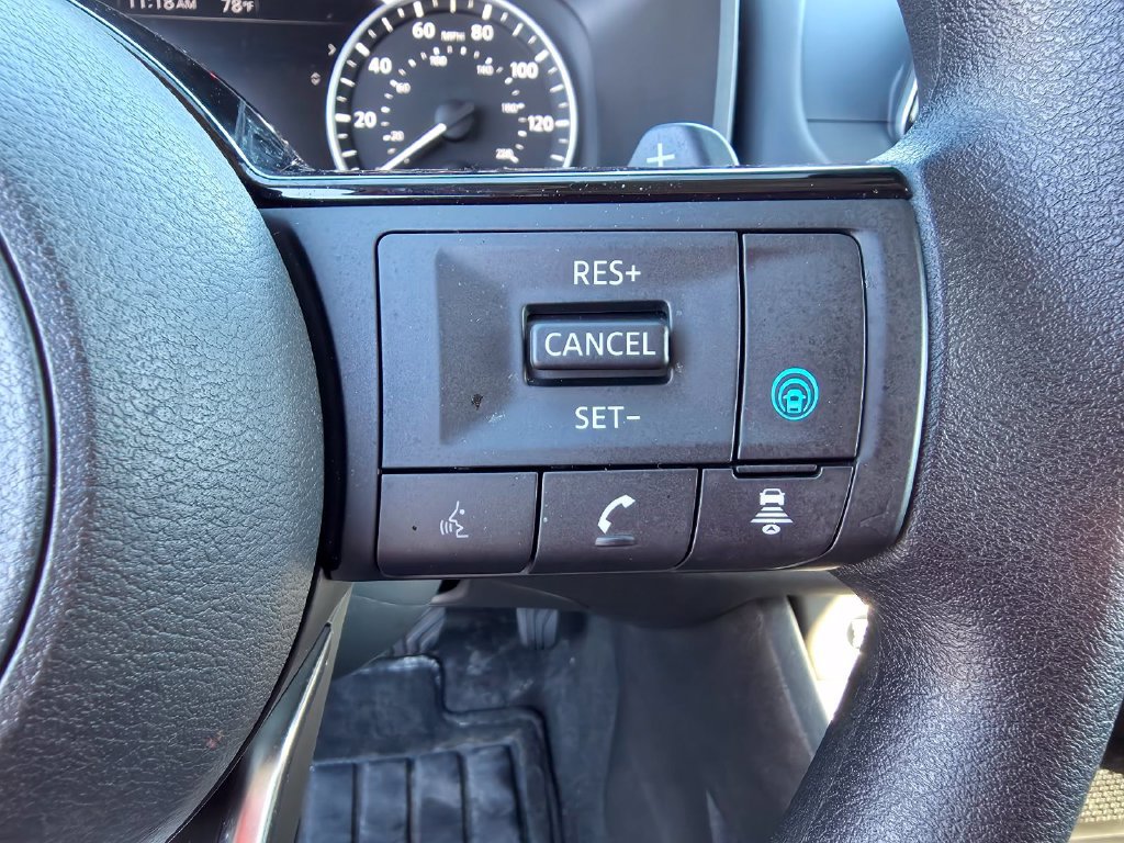Used 2023 Nissan Rogue SV AWD/4WD image 19