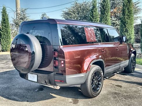 Used 2025 Land Rover Defender 130 S image 5