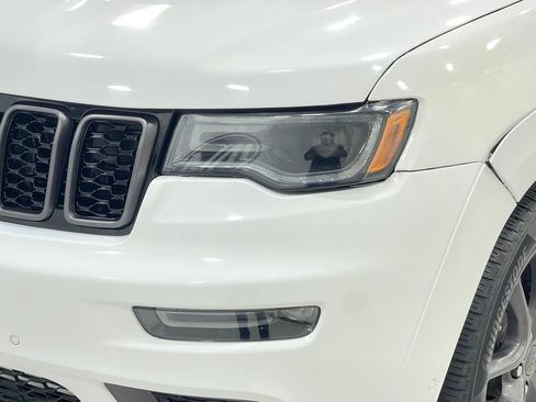 Used 2020 Jeep Grand Cherokee Limited X image 34