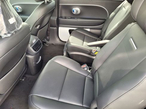 New 2026 Hyundai Ioniq 9 Limited image 8