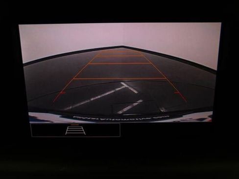 Used 2024 GMC Terrain SLE image 44