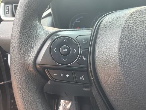 Certified 2025 Toyota RAV4 LE AWD/4WD image 32