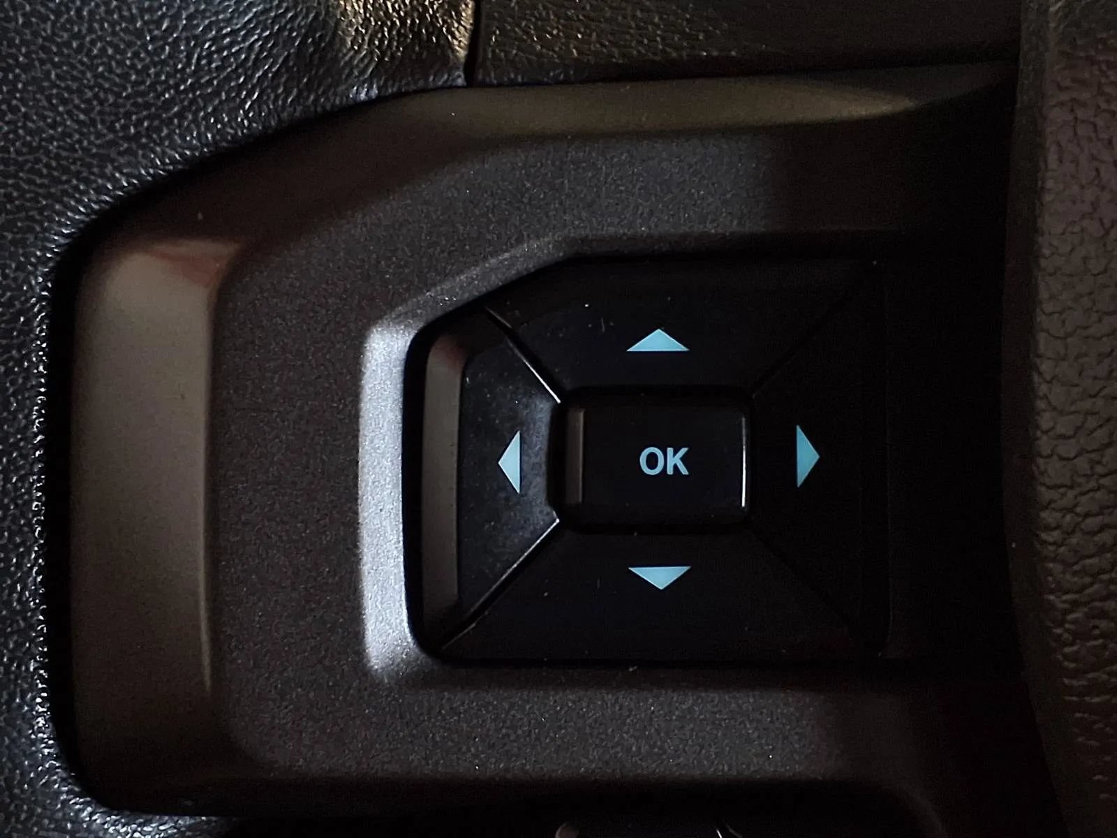 Used 2019 Ford Expedition Max XLT w/ Equipment Group 202A AWD/4WD image 32