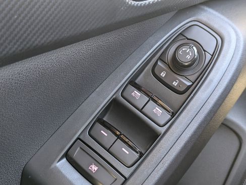 Certified 2025 Subaru Crosstrek 2.0i Premium image 22