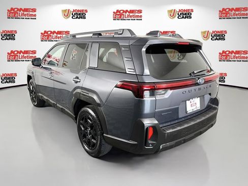Used 2026 Subaru Outback Limited AWD/4WD image 2
