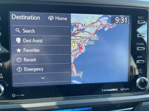 Used 2022 Toyota Tacoma TRD Sport image 11