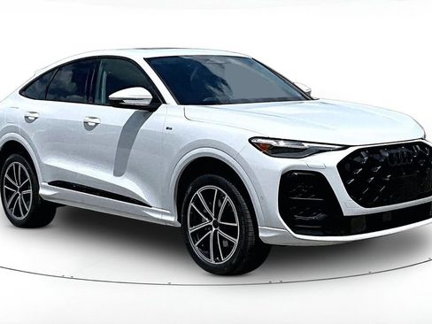 New 2026 Audi Q5 Premium Plus AWD/4WD image 1