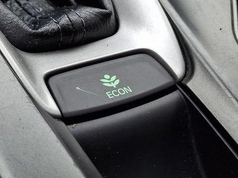 Used 2018 Honda Accord EX-L image 26