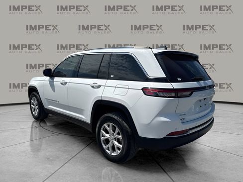 Used 2022 Jeep Grand Cherokee Limited AWD/4WD image 2