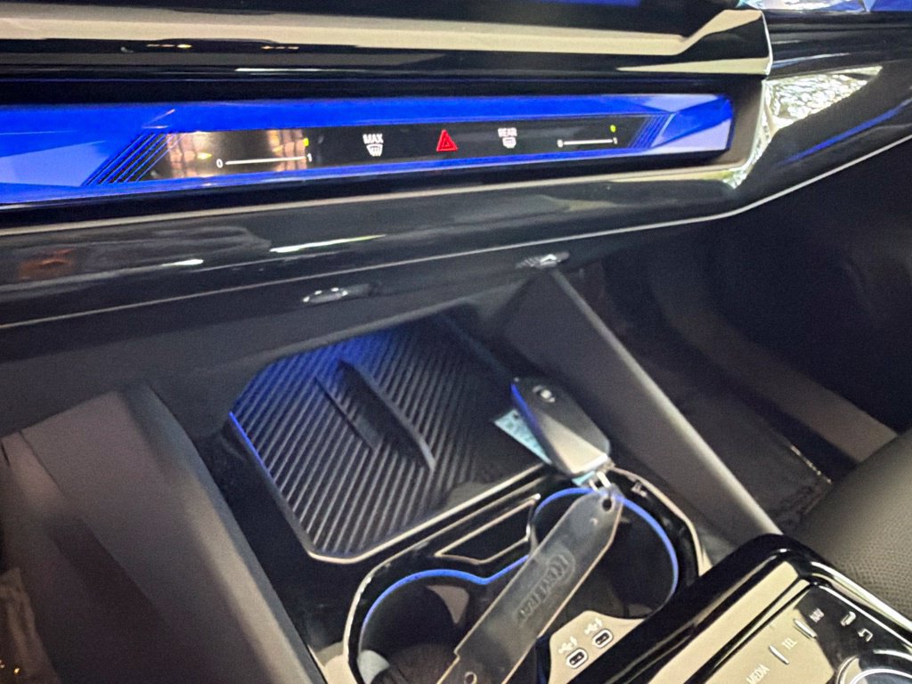 Used 2024 BMW i5 eDrive40i w/ Premium Package RWD image 45