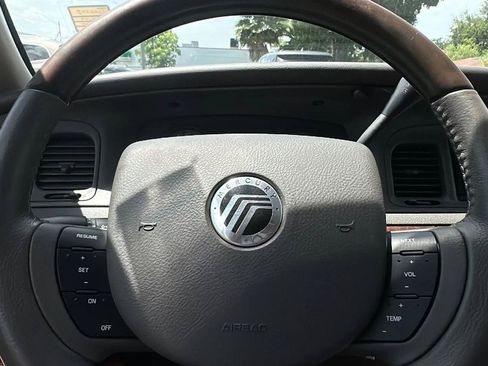 Used 2009 Mercury Grand Marquis LS RWD image 38