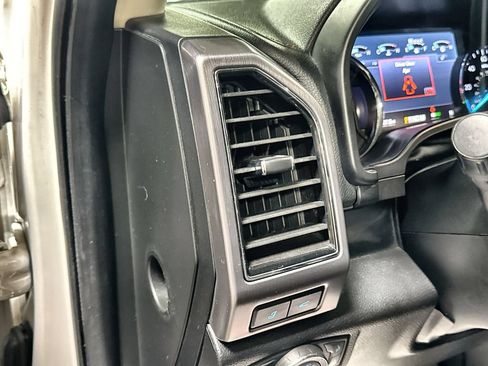 Used 2019 Ford Expedition Platinum AWD/4WD image 15