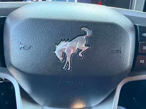 Used 2023 Ford Bronco Outer Banks AWD/4WD image 16