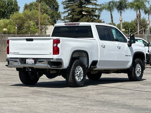 Used 2024 Chevrolet Silverado 2500 LT w/ Convenience Package AWD/4WD image 3