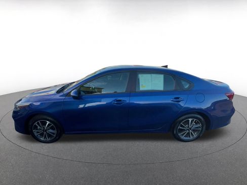 Used 2024 Kia Forte LXS FWD image 8