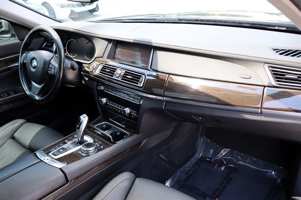 Used 2015 BMW 740Ld xDrive AWD/4WD image 18