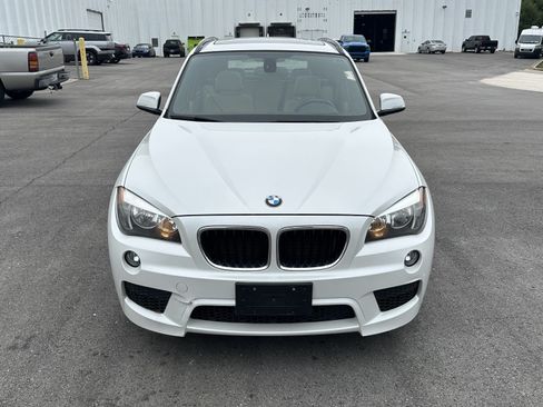 Used 2015 BMW X1 sDrive28i RWD image 3
