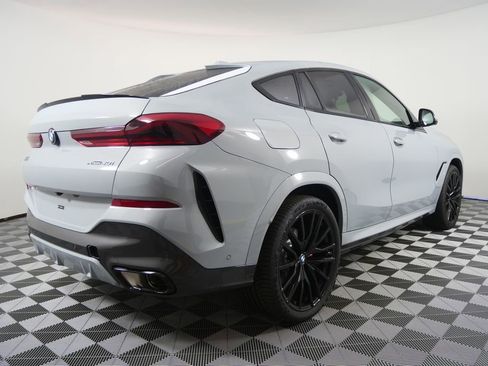 New 2026 BMW X6 xDrive40i image 3
