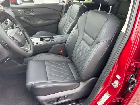 New 2026 Nissan Rogue Platinum image 26