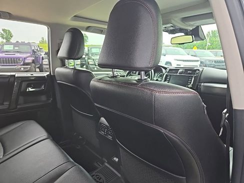 Used 2020 Toyota 4Runner TRD Off-Road Premium w/ Moonroof Package AWD/4WD image 82