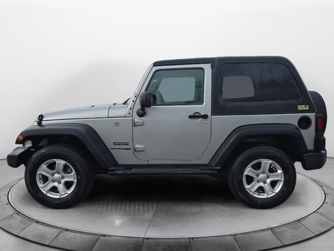 Used 2018 Jeep Wrangler Sport image 2